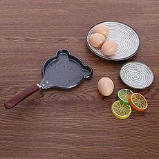 Pack de 3 Moules pour Cake en acier inoxydable forme rond 22cm /26cm/28cm Et Mini poele pour l'omelette antiadhesives creatives - 12cm au meilleur prix au Maroc