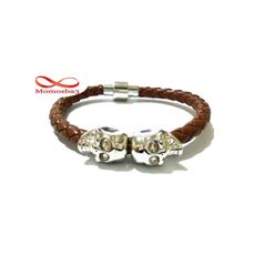 Bracelet Cuir MARRON Avec Pendentif 2 Tête De Mort Fermoir Magnétique (Argenté) au meilleur prix au Maroc