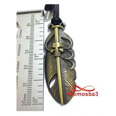 Collier Fil Noir Réglable Avec Pendentif Plume Tete De Mort BRONZE - Unisex au meilleur prix au Maroc