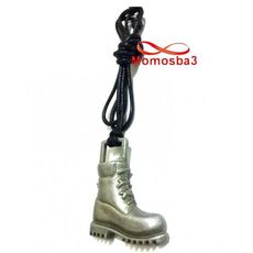 Collier Fil Noir Réglable Avec Pendentif Botte Militaire BRONZE Argenté - Unisex au meilleur prix au Maroc