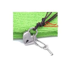 Collier Cuir MARRON Avec Pendentif Serrure En Forme De Coeur Et Clé - Réglable au meilleur prix au Maroc