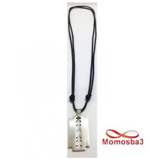 Collier Fil Noir Réglable Avec Pendentif Rasoir En Acier Inoxydable Argenté - Unisex au meilleur prix au Maroc