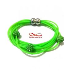 Bracelet Shamballa en silicone avec 3 perles fermoir magnette au meilleur prix au Maroc