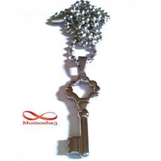 Chaine Avec Pendentif Clé En Acier Inoxydable - Unisex au meilleur prix au Maroc