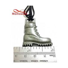 Collier Fil Noir Réglable Avec Pendentif Botte Militaire BRONZE Argenté - Unisex au meilleur prix au Maroc