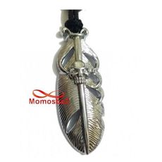 Collier Fil Noir Réglable Avec Pendentif Plume Tete De Mort Argenté - Unisex au meilleur prix au Maroc