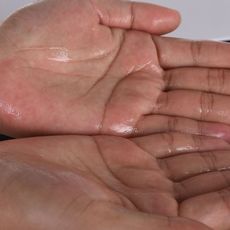 Huile D'argan Cheveux Peau Visage Ongles Barbe Cuticules meilleur 100% Pur Anti-Vieillissement Anti Rides Pressée À Froid Hydratant au meilleur prix au Maroc