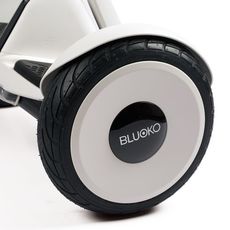 Segway MiniPro Blanc - Application mobile,Télécommande, Bluetooth et Haut parleurs au meilleur prix au Maroc