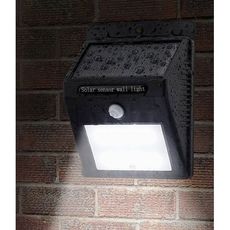 LED lampe Solaire d’extérieur avec détecteur de mouvement au meilleur prix au Maroc