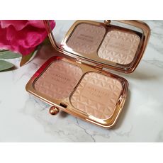 Poudre bronzante + Surligneur Bronzer / Highliter Makeup Revolution Renaissance au meilleur prix au Maroc