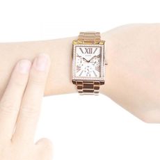 Montre GUESS W0446L3 pour Femmes au meilleur prix au Maroc