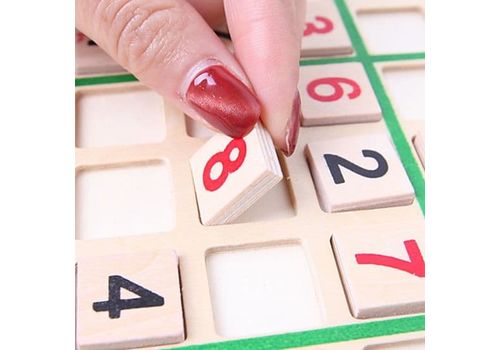 Ensemble de fleurs en forme de colonne au meilleur prix au Maroc