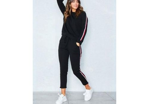 Super Ensemble sport Noir au meilleur prix au Maroc