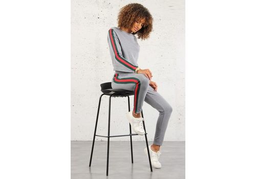 New Ensemble sport Gris au meilleur prix au Maroc