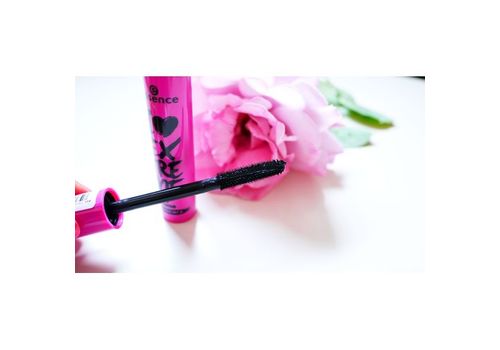 Mascara essence Original 100% pour des cils plus longs - extra volume - effet faux cils au meilleur prix au Maroc