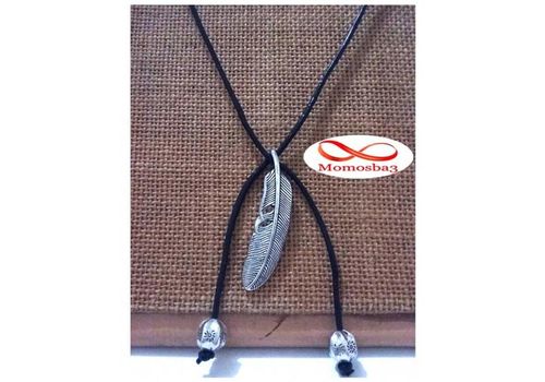 Collier Cuir Noir Réglable Avec Pendentif Plume - Unisex au meilleur prix au Maroc