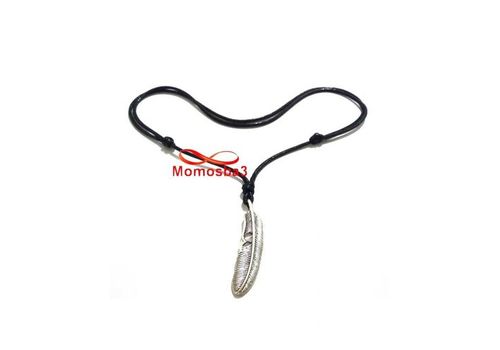 Collier Fil Noir Réglable Avec Pendentif Plume A la Mode - Unisex au meilleur prix au Maroc