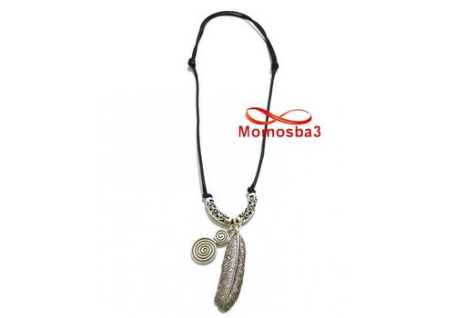 Collier Fil Noir Réglable Avec 2 Pendentifs - Unisex au meilleur prix au Maroc