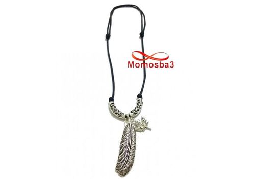 Collier Fil Noir Réglable Avec Pendentif Plume + Feuille Unisex au meilleur prix au Maroc