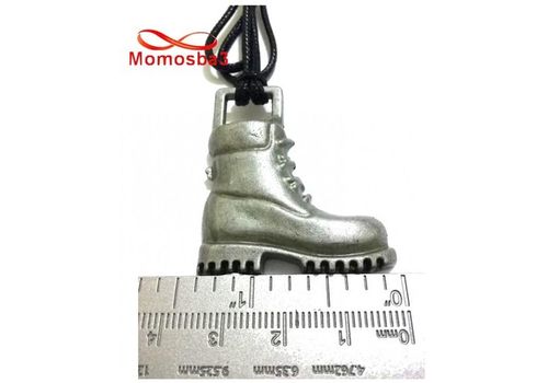 Collier Fil Noir Réglable Avec Pendentif Botte Militaire BRONZE Argenté - Unisex au meilleur prix au Maroc