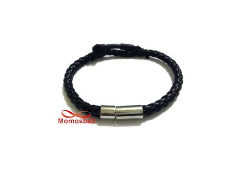 Bracelet Cuir Avec Pendentif Cleaver Noir Et Fermoir En Acier Inoxydable au meilleur prix au Maroc
