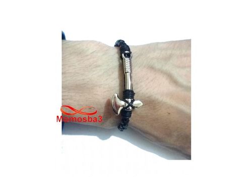 Bracelet Cuir Avec Pendentif Cleaver Argenté Et Fermoir En Acier Inoxydable au meilleur prix au Maroc