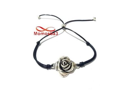 Bracelet Fil Noir Avec Pendentif Fleur Argenté Charm - Réglable au meilleur prix au Maroc