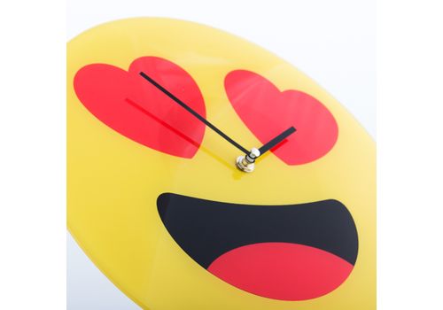 Horloge Murale Émoticône Cœurs au meilleur prix au Maroc