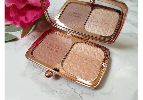 Poudre bronzante + Surligneur Bronzer / Highliter Makeup Revolution Renaissance au meilleur prix au Maroc