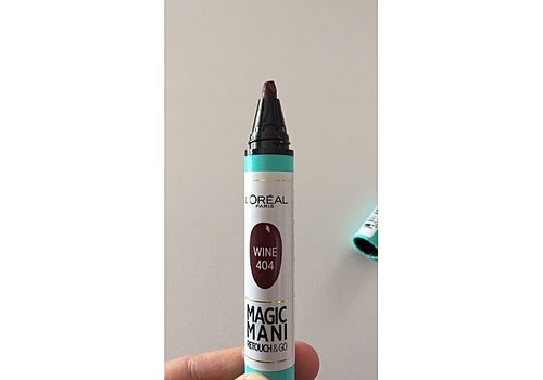 L'orèal Paris Vernis en feutre pour retouches Magic Mani 404 Wine L'OREAL au meilleur prix au Maroc