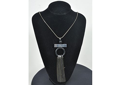 Collier Pendentif Rond au meilleur prix au Maroc