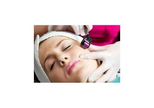 Derma Roller Système Pour Visage accélère le renouvellement cellulaire - 0.5mm au meilleur prix au Maroc